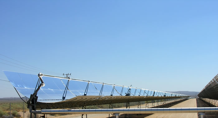 Planta de Produção de Energia Solar Usando High-Tech