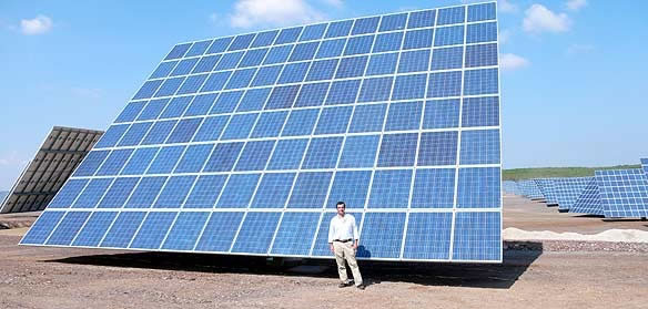 Um dos Painéis Fotovoltaicos da Central de Ameraleja na Cidade de Moura na região do sul de Portugal