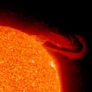 Explosões Solares: Labareda Solar Poupa a Terra Mais uma Vez. Até Quando? 