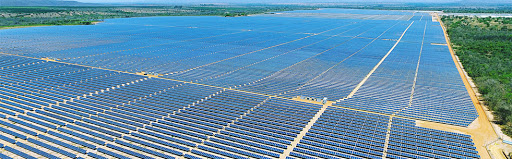 Maior usina de energia solar da América Latina começa a funcionar em Pirapora-MG